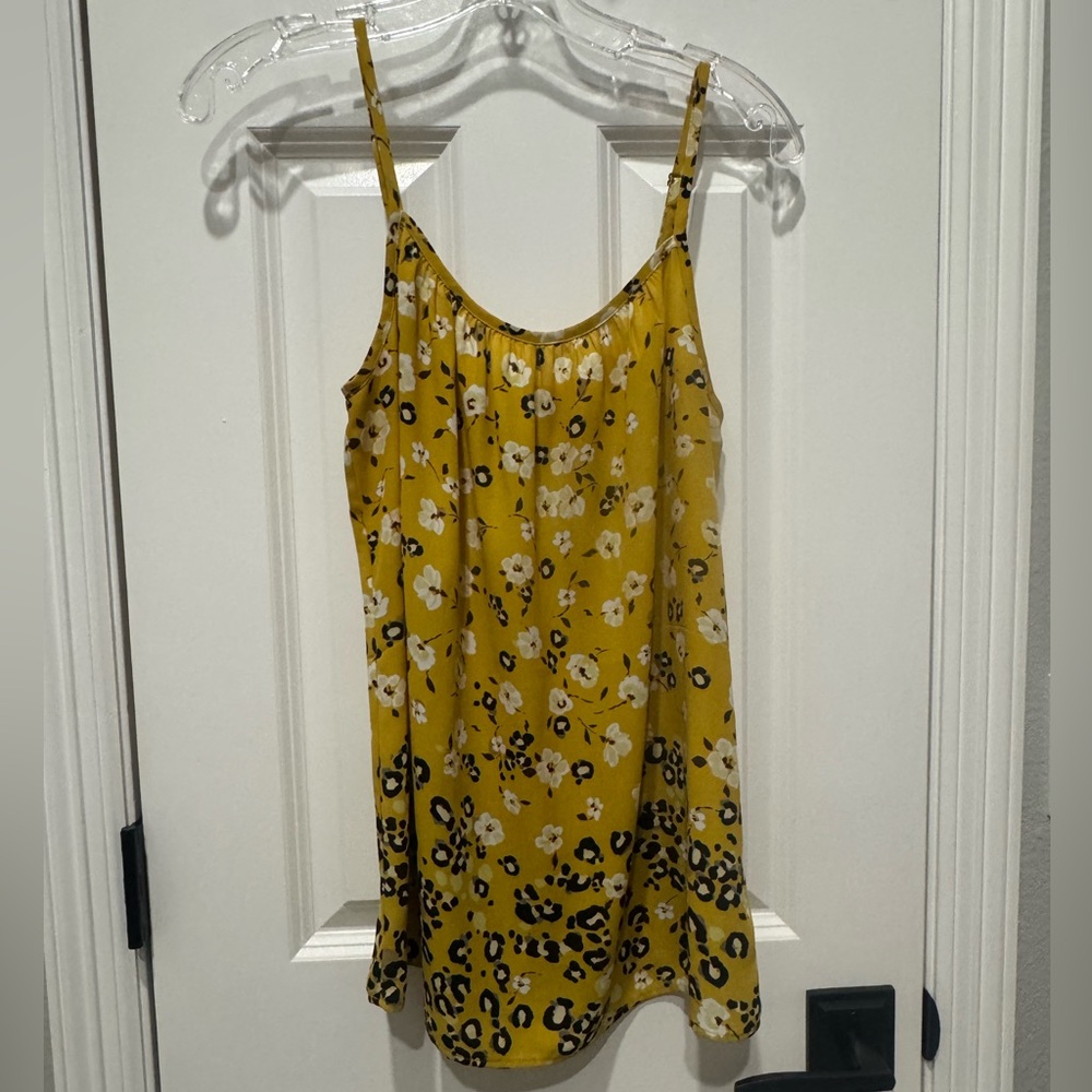 Lightweight top, long, adjustable straps